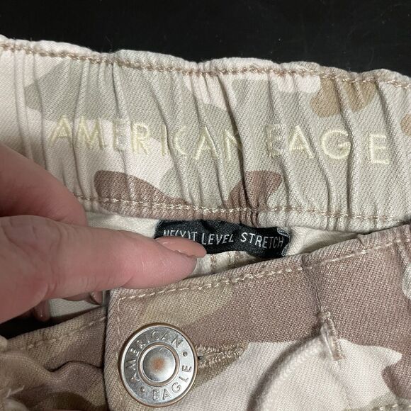 American Eagle Jogger Jeans Size 0R Beige Camo Denim Drawstring Zip Ankles - Picture 7 of 10